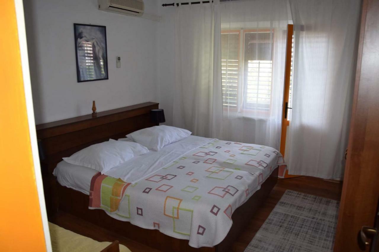 Apartman Linda Baška Voda Exterior foto